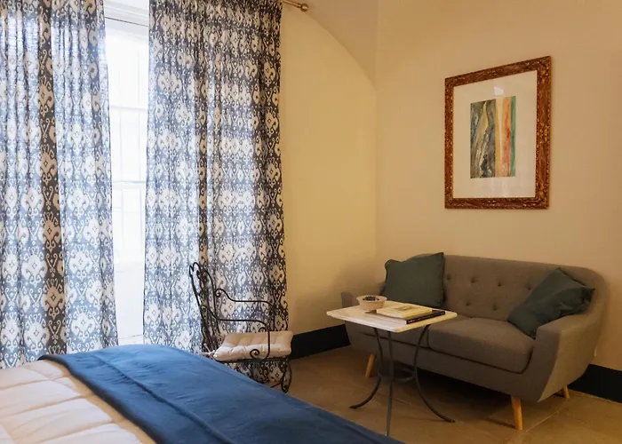 Casa De Solis * Trujillo